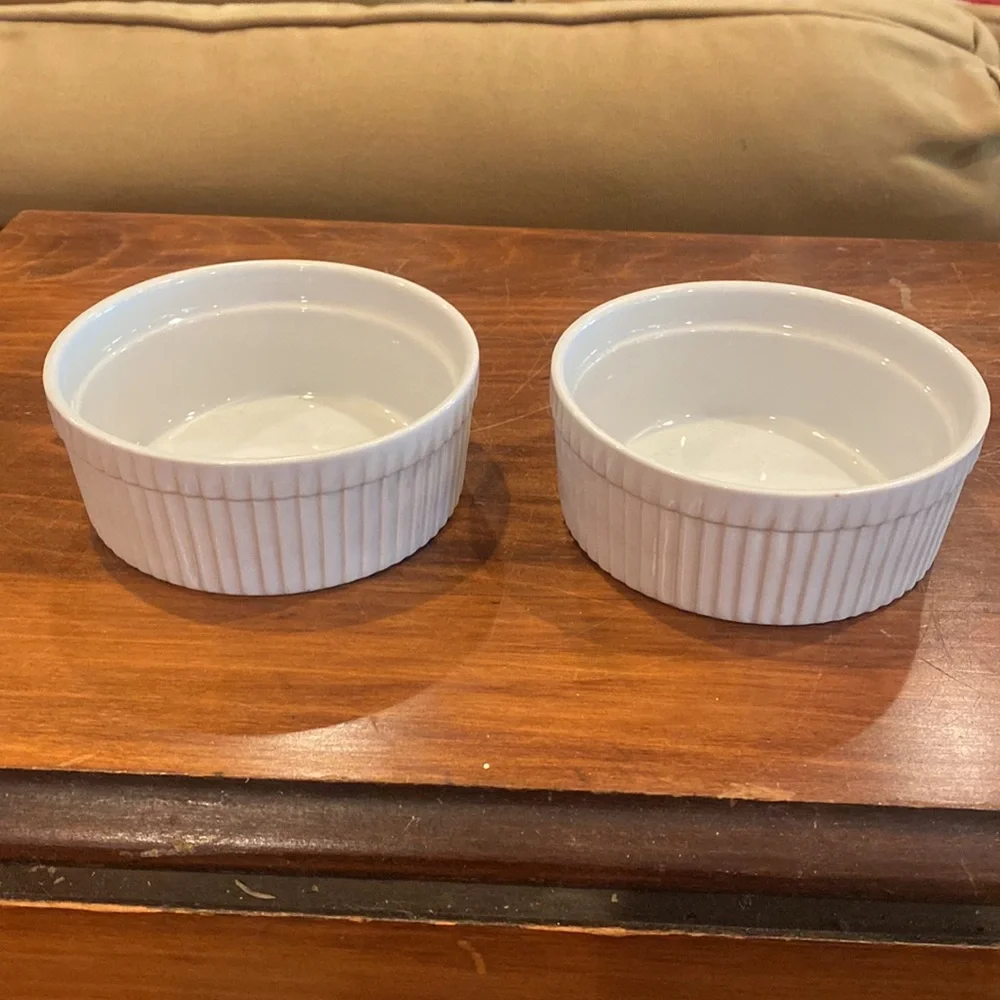 New! Sur La Table Everyday White Ramekins Set of 2 Fluted Unused